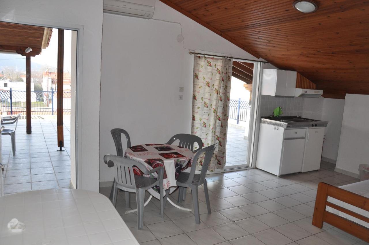 Apartments Stavroula Ηospitality Vrasná Pokoj fotografie